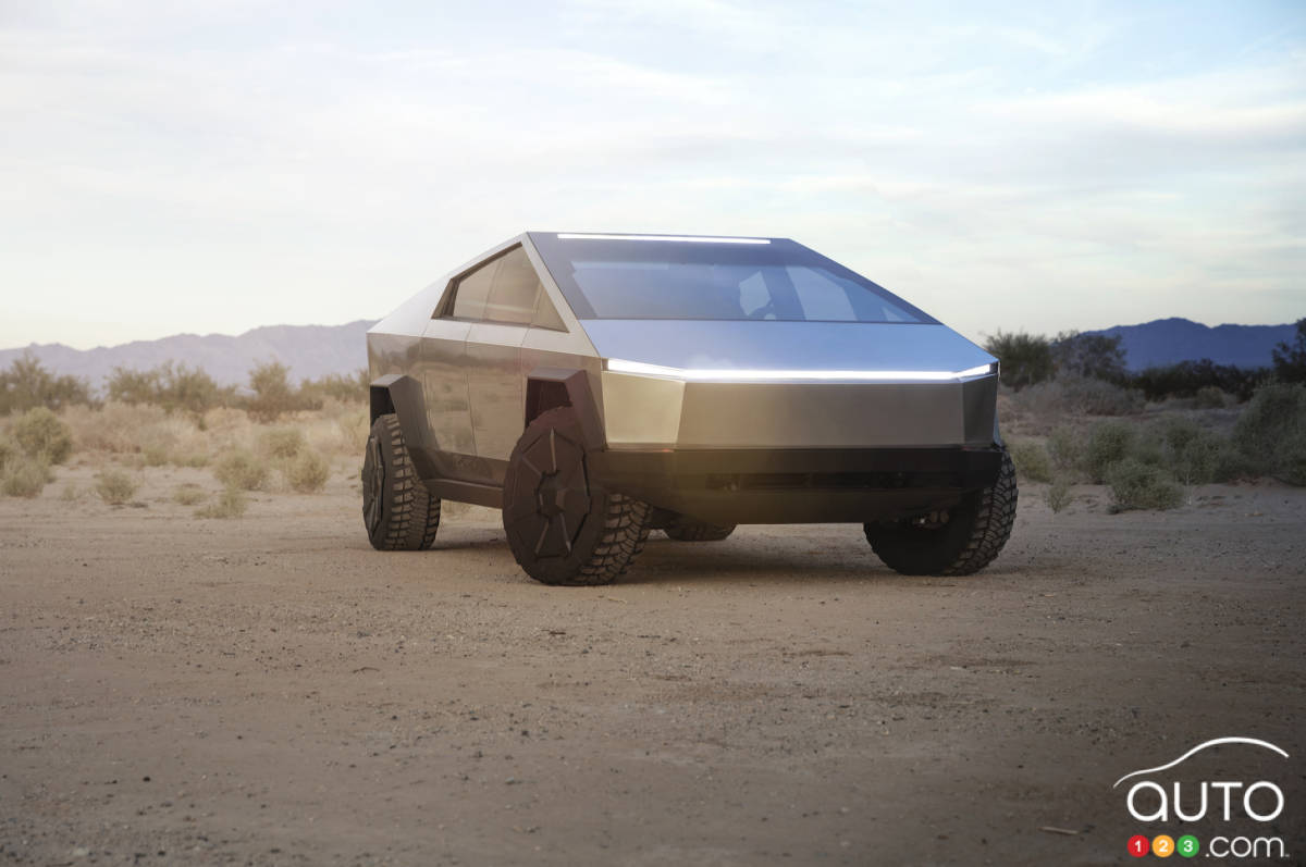 Prototype Tesla Cybertruck